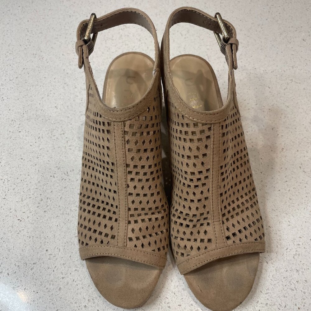 UNISA Women Slingback Shoes Natural 7.5
